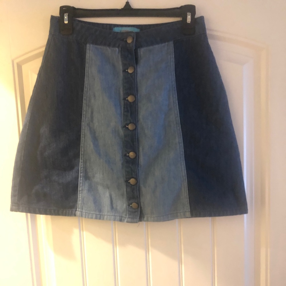 Buttons Jean Skirt